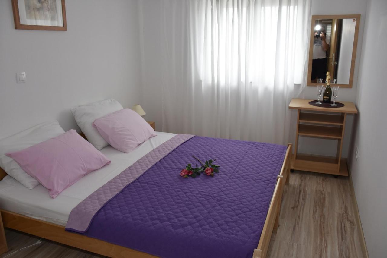 Apartmani Mira Klenovica Exterior foto